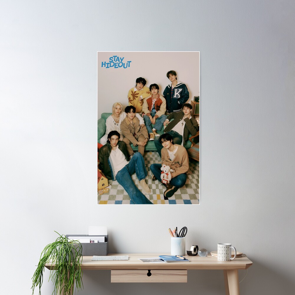cpostermediumsquare_product1000x1000.2-23 cpostermediumsquare product1000x1000.2 23 - Stray Kids AU Store