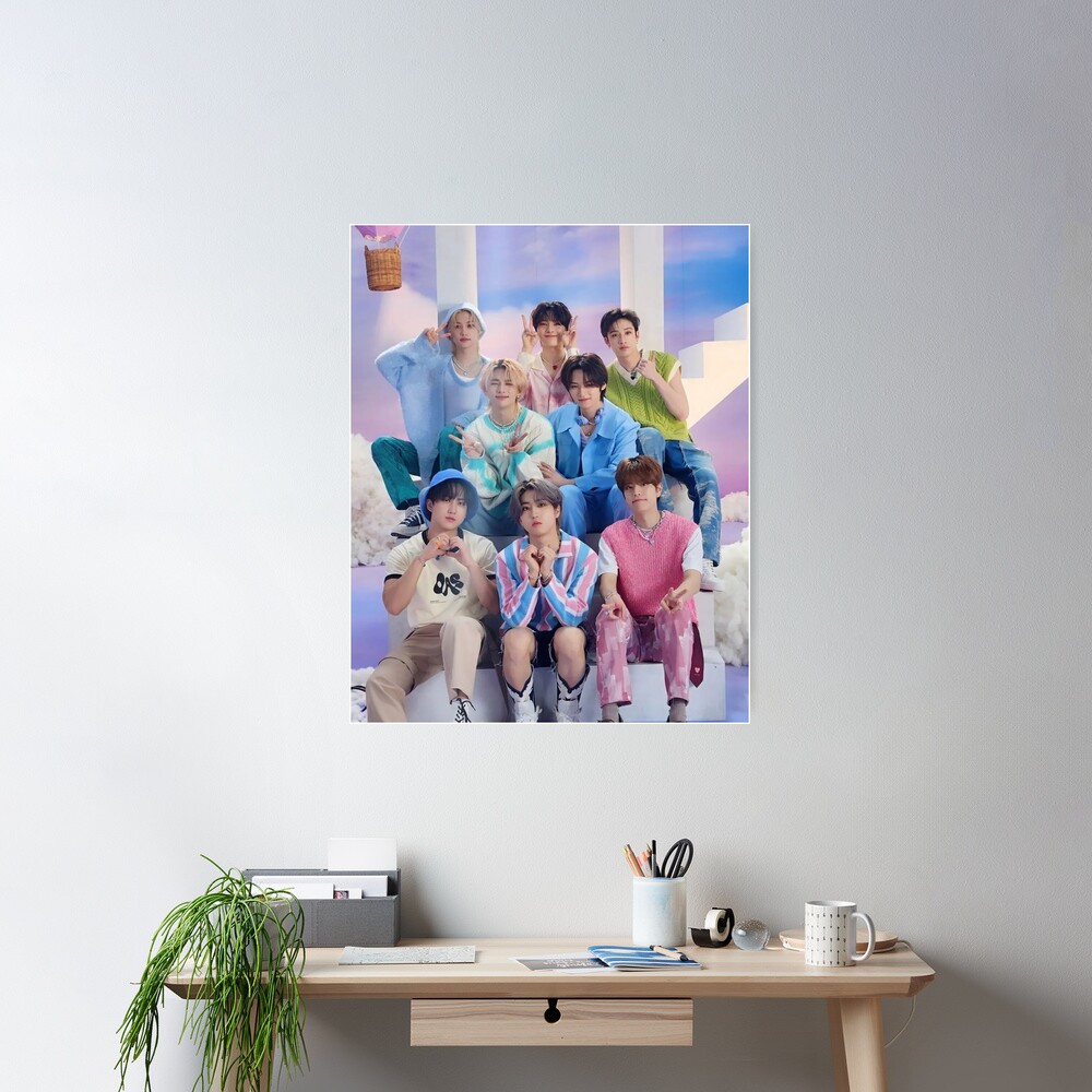 cpostermediumsquare_product1000x1000.2-28 cpostermediumsquare product1000x1000.2 28 - Stray Kids AU Store
